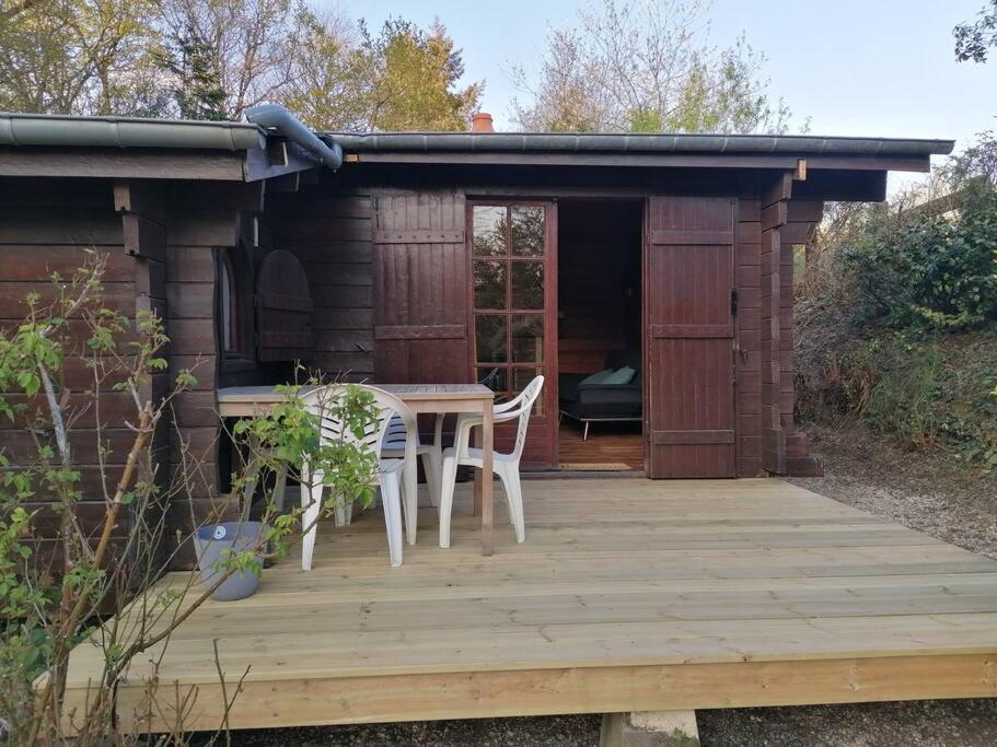 Chalet En Pleine Nature Au Bord D'Un Etang Lanvallay Zewnętrze zdjęcie
