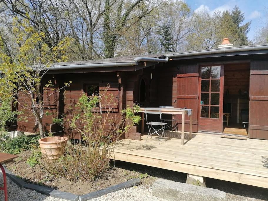 Chalet En Pleine Nature Au Bord D'Un Etang Lanvallay Zewnętrze zdjęcie