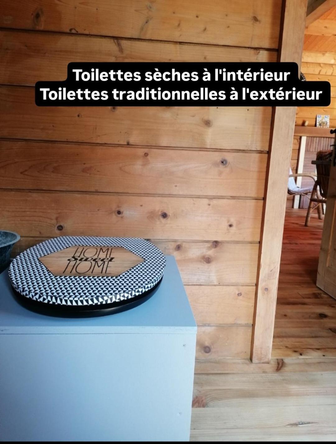 Chalet En Pleine Nature Au Bord D'Un Etang Lanvallay Zewnętrze zdjęcie